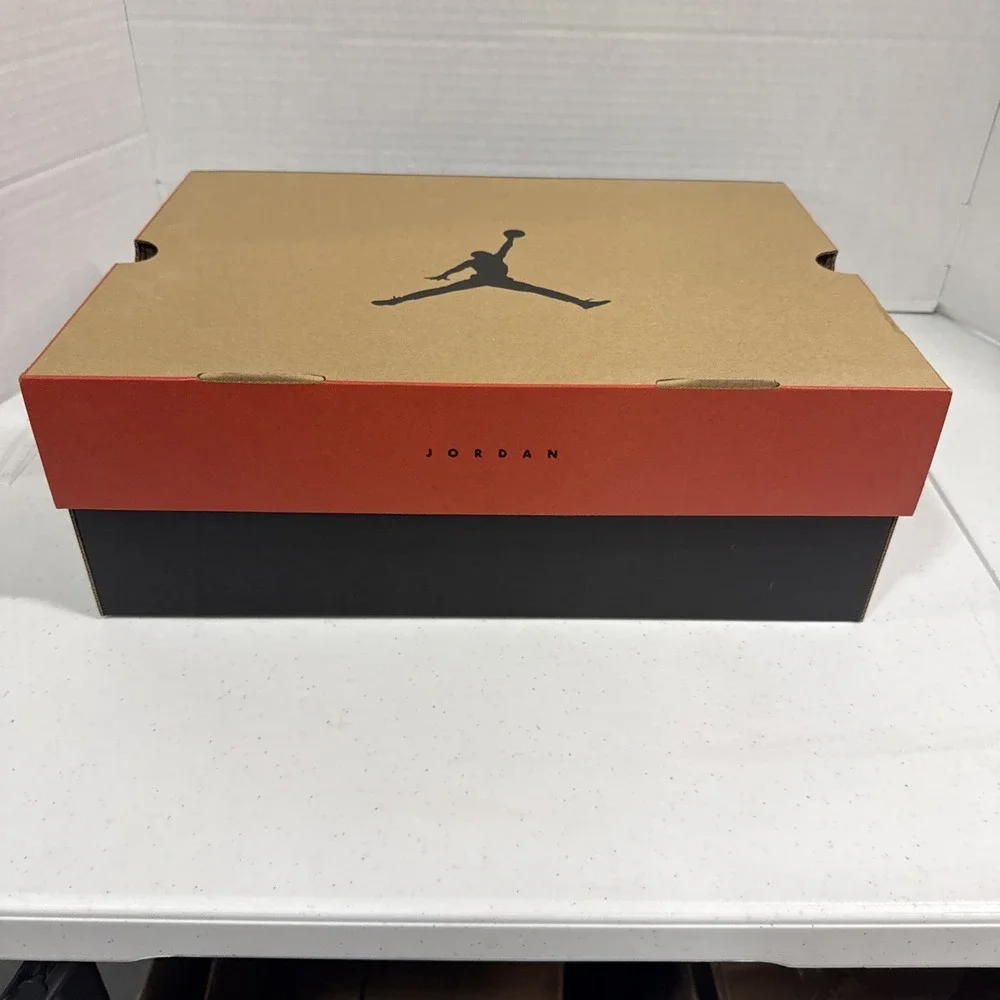 Air Jordan 12 Retro 'Field Purple' Sneakers 2023 Size 11 CT8013-057